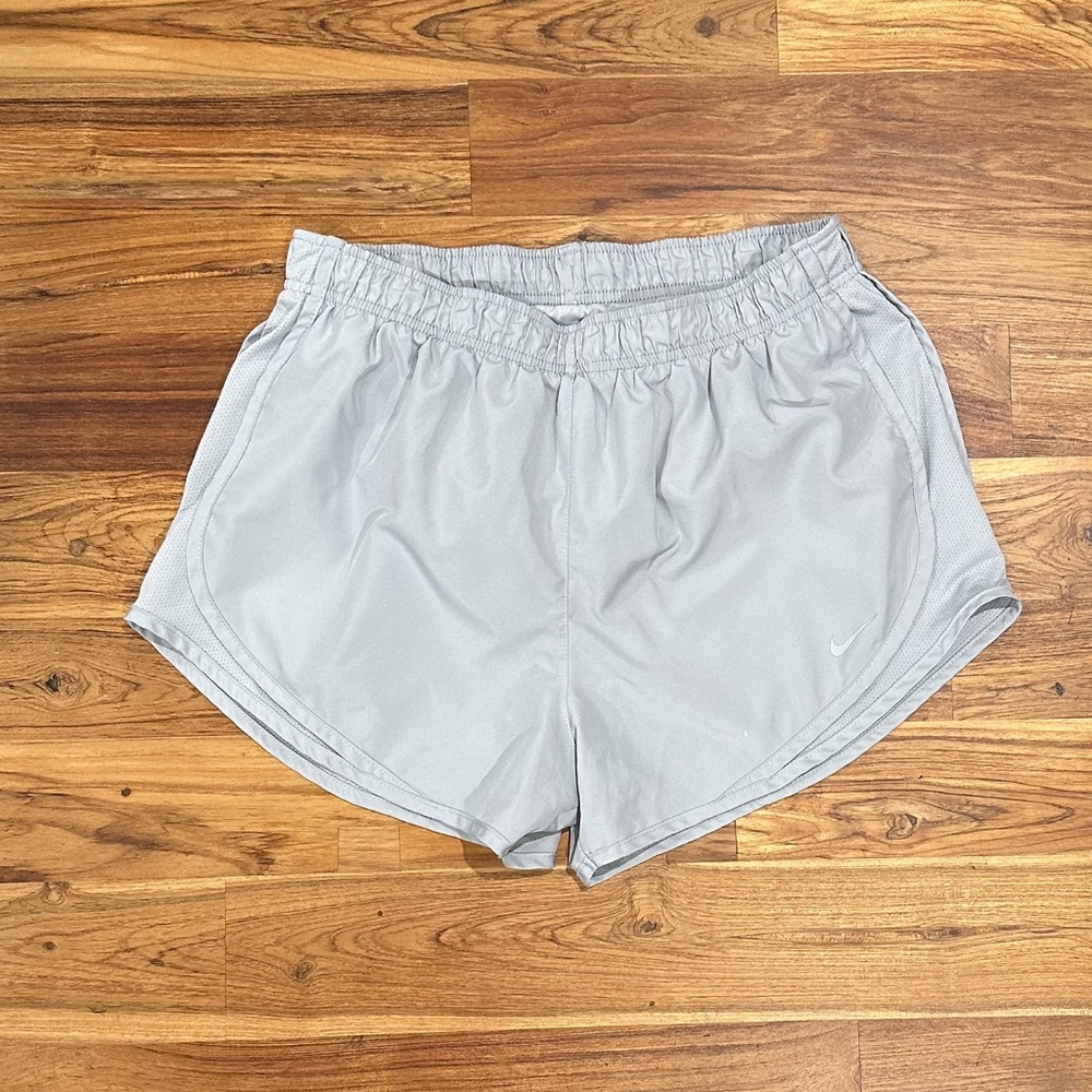 Nike Active Dri-fit Tempo Running Shorts Size Medium